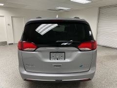 Used 2019  Chrysler Pacifica Hybrid 4d Wagon Touring L at Ideal Cars Llc near Mesa, AZ