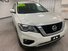 Used 2019  Nissan Pathfinder 4d SUV FWD SL at Ideal Cars Llc near Mesa&comma; AZ