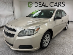  2013 Chevrolet Malibu 4d Sedan LS w&sol;1FL at Ideal Cars Llc near Mesa&comma; AZ