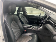 Used 2021  Toyota Camry SE Auto at Ideal Cars Llc near Mesa, AZ