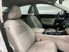 Used 2021  Nissan Altima 2&period;5 SR Sedan at Ideal Cars Llc near Mesa&comma; AZ