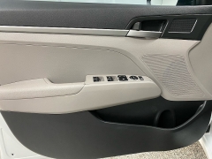 Used 2017  Hyundai Elantra 4d Sedan SE Auto at Ideal Cars Llc near Mesa, AZ