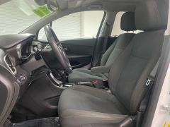 Used 2021  Chevrolet Trax AWD 4dr LS at Ideal Cars Llc near Mesa&comma; AZ