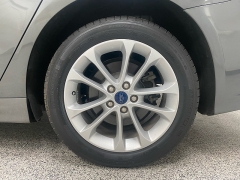 Used 2020  Ford Fusion Hybrid 4d Sedan FWD SE at Ideal Cars Llc near Mesa&comma; AZ