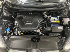 Used 2016  Hyundai Veloster 3d Coupe Auto at Ideal Cars Llc near Mesa&comma; AZ