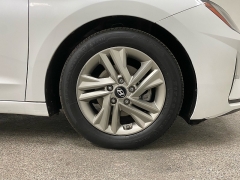 Used 2019  Hyundai Elantra 4d Sedan SEL at Ideal Cars Llc near Mesa&comma; AZ