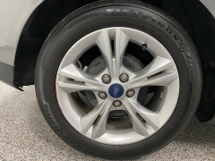 Used 2014  Ford Focus 4d Hatchback SE at Ideal Cars Llc near Mesa&comma; AZ