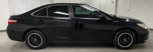 Used 2017  Toyota Camry Hybrid 4d Sedan LE at Ideal Cars Llc near Mesa&comma; AZ