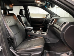 Used 2015  Jeep Grand Cherokee 4d SUV 2WD Laredo Altitude at Ideal Cars Llc near Mesa&comma; AZ