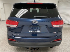 Used 2018  Kia Sorento 4d SUV AWD LX at Ideal Cars Llc near Mesa&comma; AZ