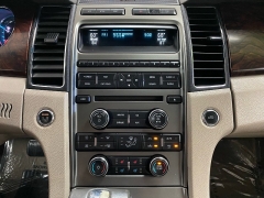 Used 2011  Ford Taurus 4d Sedan Limited at Ideal Cars Llc near Mesa&comma; AZ