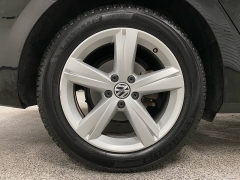 Used 2013  Volkswagen Passat 4d Sedan SE Auto&sol;PZEV at Ideal Cars Llc near Mesa&comma; AZ