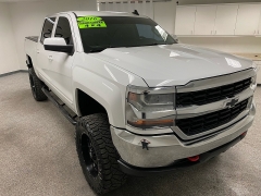 Used 2016  Chevrolet Silverado 1500 4WD Crew Cab LT at Ideal Cars Llc near Mesa&comma; AZ