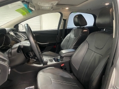 Used 2014  Ford Focus 4d Hatchback Titanium at Ideal Cars Llc near Mesa&comma; AZ