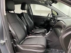 Used 2020  Chevrolet Trax 4d SUV FWD LT at Ideal Cars Llc near Mesa&comma; AZ