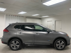 Used 2017  Nissan Rogue Hybrid 4d SUV AWD SL at Ideal Cars Llc near Mesa&comma; AZ