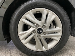 Used 2020  Hyundai Elantra 4d Sedan SEL at Ideal Cars Llc near Mesa&comma; AZ