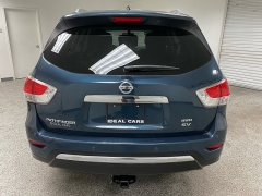 Used 2015  Nissan Pathfinder 4d SUV 4WD SV at Ideal Cars Llc near Mesa&comma; AZ