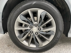 Used 2021  Buick Encore GX AWD 4dr Essence at Ideal Cars Llc near Mesa&comma; AZ