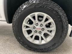 Used 2014  GMC Sierra 1500 4WD Crew Cab SLE at Ideal Cars Llc near Mesa&comma; AZ