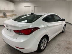 Used 2016 Hyundai Elantra 4d Sedan SE Auto at Ideal Cars Llc near Mesa, AZ