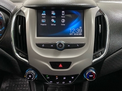 Used 2017  Chevrolet Cruze 4d Sedan LS Auto at Ideal Cars Llc near Mesa&comma; AZ