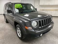 Used 2014  Jeep Patriot 4d SUV FWD Sport at Ideal Cars Llc near Mesa&comma; AZ