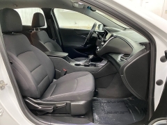 Used 2021  Chevrolet Malibu 4dr Sdn LT at Ideal Cars Llc near Mesa&comma; AZ