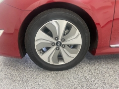 Used 2015 Hyundai Sonata Hybrid 4d Sedan Limited at Ideal Cars Llc near Mesa, AZ