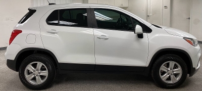 Used 2018  Chevrolet Trax 4d SUV AWD LS at Ideal Cars Llc near Mesa&comma; AZ