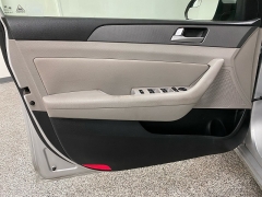 Used 2015  Hyundai Sonata 4d Sedan SE at Ideal Cars Llc near Mesa&comma; AZ