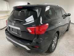 Used 2019  Nissan Pathfinder 4d SUV FWD S at Ideal Cars Llc near Mesa&comma; AZ