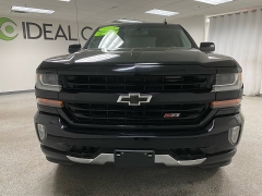 Used 2018  Chevrolet Silverado 1500 4WD Crew Cab LT Z71 Texas Edition at Ideal Cars Llc near Mesa&comma; AZ