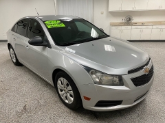 Used 2014 Chevrolet Cruze 4d Sedan LS AT at Ideal Cars Llc near Mesa, AZ