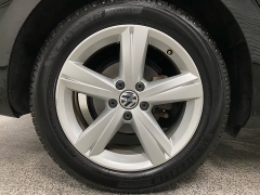 Used 2013  Volkswagen Passat 4d Sedan SE Auto&sol;PZEV at Ideal Cars Llc near Mesa&comma; AZ