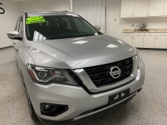 Used 2018  Nissan Pathfinder 4d SUV 4WD SV at Ideal Cars Llc near Mesa, AZ