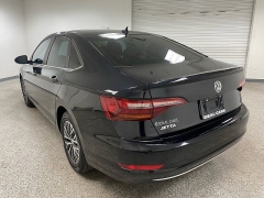 Used 2019  Volkswagen Jetta 4d Sedan 1&period;4T SEL at Ideal Cars Llc near Mesa&comma; AZ