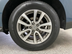 Used 2015  Nissan Pathfinder 4d SUV 4WD SV at Ideal Cars Llc near Mesa&comma; AZ