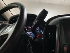 Used 2018  Chevrolet Silverado 1500 4WD Crew Cab LT at Ideal Cars Llc near Mesa&comma; AZ