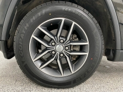 Used 2017  Jeep Grand Cherokee 4d SUV 4WD Limited at Ideal Cars Llc near Mesa, AZ