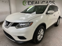  2015 Nissan Rogue 4d SUV AWD SV at Ideal Cars Llc near Mesa&comma; AZ
