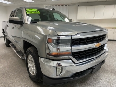Used 2017  Chevrolet Silverado 1500 2WD Crew Cab LT at Ideal Cars Llc near Mesa&comma; AZ
