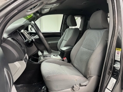 Used 2013  Toyota Tacoma 4WD Access Cab Auto at Ideal Cars Llc near Mesa&comma; AZ