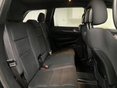 Used 2017  Jeep Grand Cherokee 4d SUV 4WD Laredo at Ideal Cars Llc near Mesa&comma; AZ