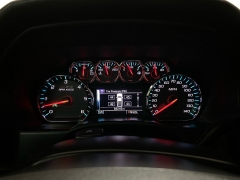 Used 2018  Chevrolet Silverado 1500 4WD Crew Cab LT Z71 at Ideal Cars Llc near Mesa&comma; AZ