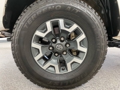 Used 2017  Toyota Tacoma 4WD Double Cab SR at Ideal Cars Llc near Mesa&comma; AZ