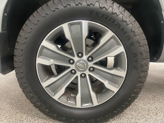 Used 2017  Nissan Titan 4WD Crew Cab S at Ideal Cars Llc near Mesa&comma; AZ