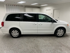 Used 2016 Dodge Grand Caravan 4d Wagon SE at Ideal Cars Llc near Mesa, AZ