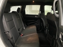 Used 2020  Jeep Grand Cherokee 4d SUV 2WD Laredo at Ideal Cars Llc near Mesa&comma; AZ