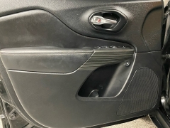 Used 2017  Jeep Cherokee 4d SUV FWD Limited I4 at Ideal Cars Llc near Mesa, AZ